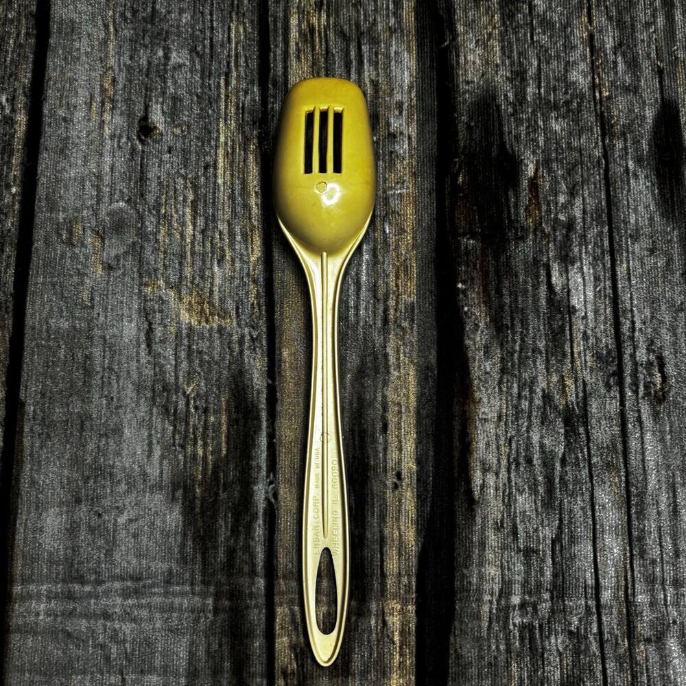 Vintage Ensar Corp Nylon Plastic Slotted Spoon Made USA Tan - Picture 2 of 4
